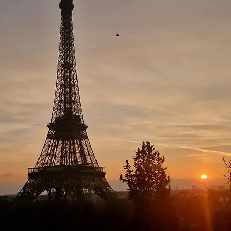 Tour Eiffel Luxury アパート