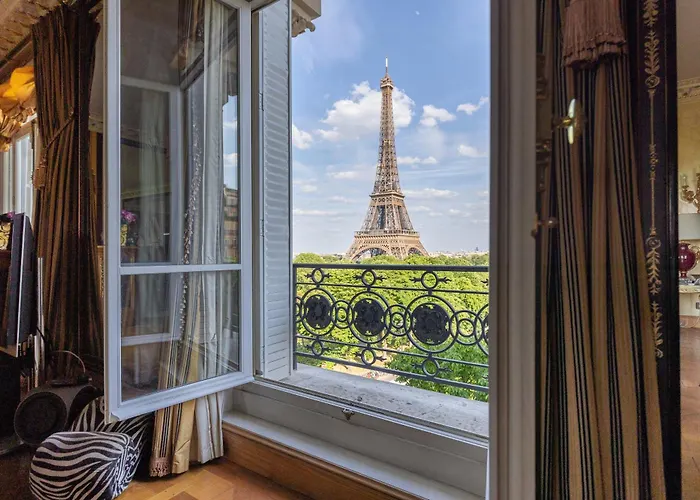 Tour Eiffel Luxury Paris