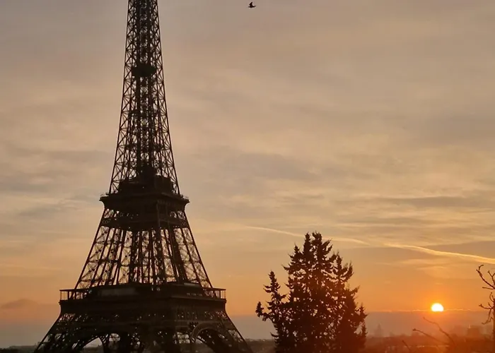 Tour Eiffel Luxury Lägenhet