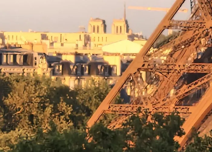 Tour Eiffel Luxury Lägenhet *