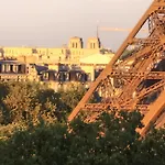 Tour Eiffel Luxury Apartmán *
