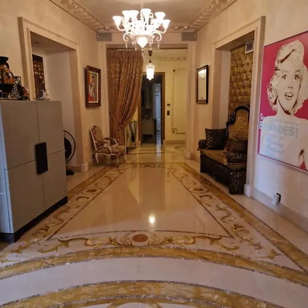 Tour Eiffel Luxury Apartment *