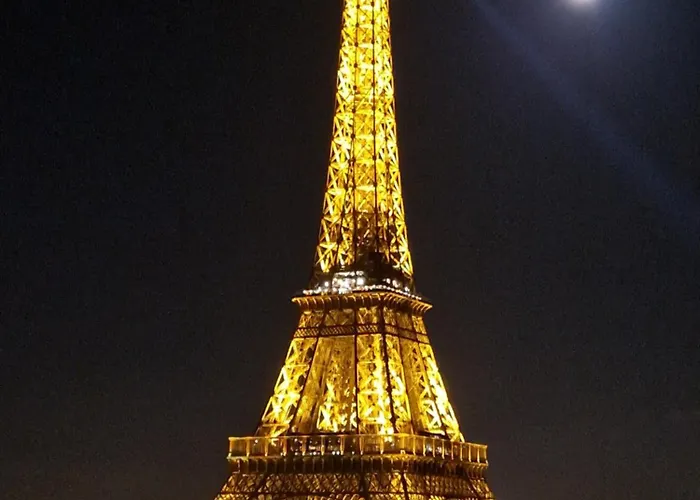 Tour Eiffel Luxury Paris